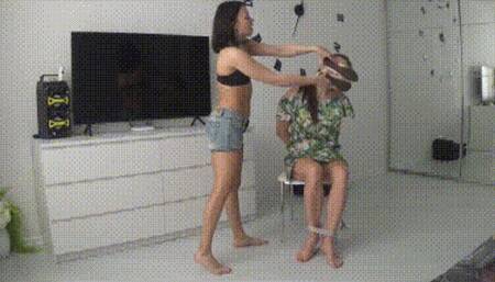 Robber makes foot smelling humiliation sst