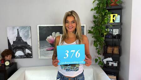 Czech pornstar Klarisa Leone is back!