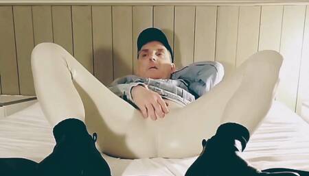 Exposure on all fours