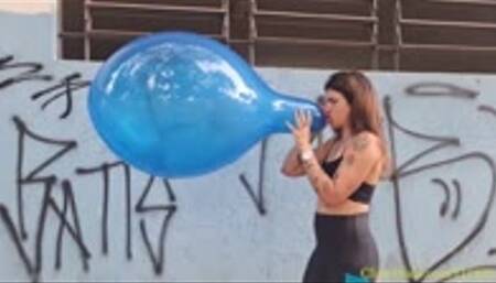 Maya & Tuf-Tex 17": First Round