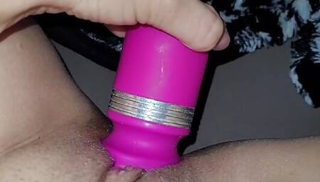 Alone with a big vibrator, do you want to help me?