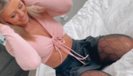 Gorgeous Girlfriend Loves Anal - Gets both Holes Filled