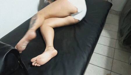 Susu in wake up to foot tickling