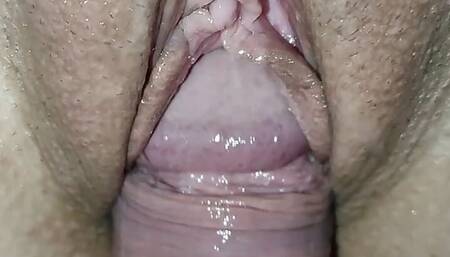 I fuck my virgin girlfriend at night