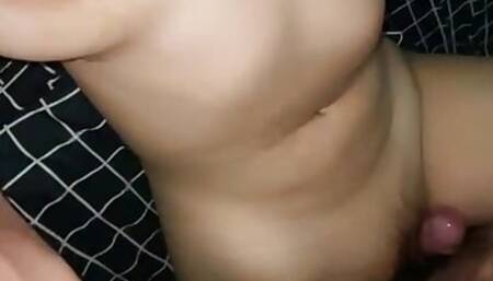 Having sex with my girlfriend who has big breasts and a perfect sexy body