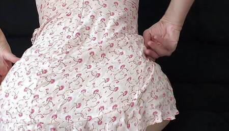 pawg milf fingers wet pussy solo