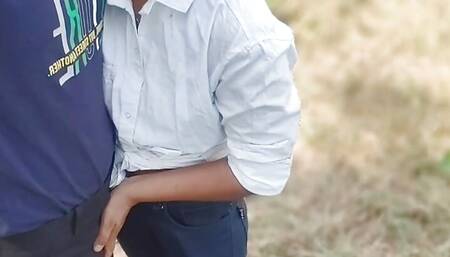 Indian Desi College girlfriend fuck outdoor in jungal, college lover couple (Hindi audio)