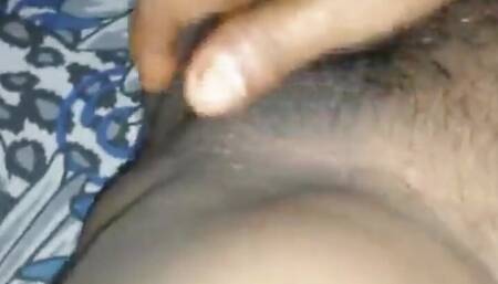 Indian mature fingering her pussy