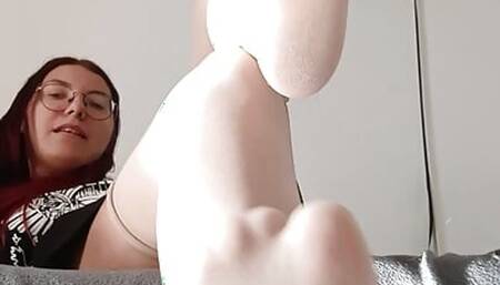 Worship my nylon stockings and feet