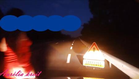 Flashing on N7 road in front of road sign "uneven road". Red Tail plug