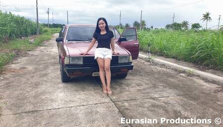 181 - Angel & Mae checking old car