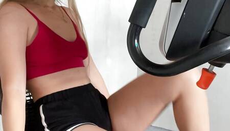 Masturbation in the gym. Orgasm on the simulator