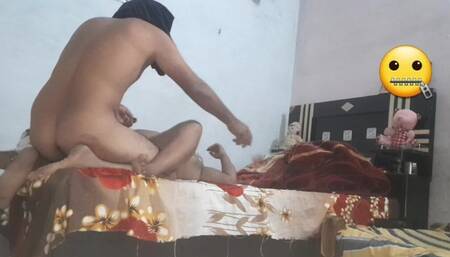 Desi Tannu Bhabhi Sex with Young Boy Friend Hardco