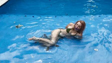 Kody Bound in the Pool