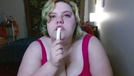 SSBBW Ronnie Transforms Into a Piggy as She Sniffs and Stuffs on Cheese