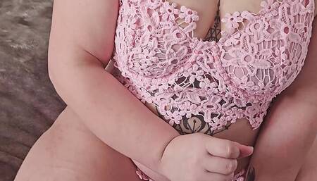 Sexy Milf Cumming on Big Red Dildo