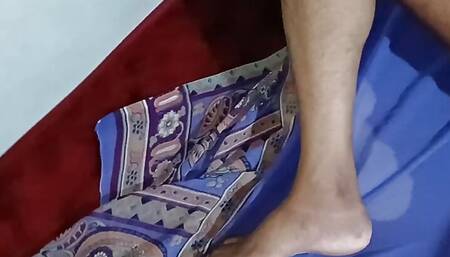 Indian sister in law with very big boobs seduces her Devar Big Boobs young Indian MILF Fucks