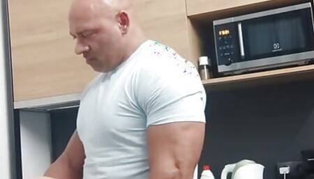 Bodybuilder Friend Mr Guru Get Sucked off Again Dexterxxl