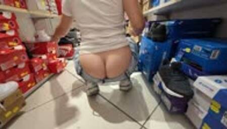 Public Buttcrack and Thong #4 (4K QUALITY)