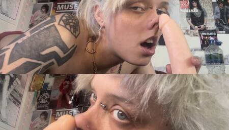 Glitterqueen99’s Nose Fetish Video, fuck my nose, cum countdown