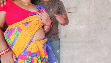 Desi aunty sex in outdoor store room