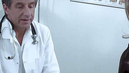 Piss orgy with chief physician in the clinic