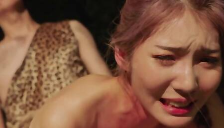 Nasty Chinese girl goes to the woods and gets penetrated