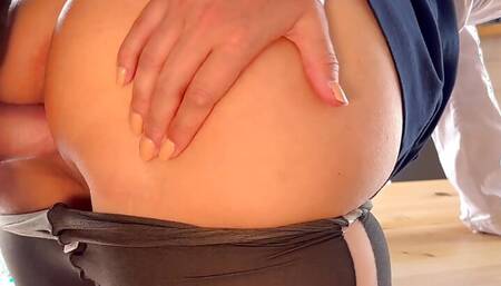 Secretary Using Her Boss in Several Positions Including Spontaneous Anal Ride