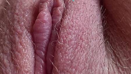 Zoomed close-up pussy fingering