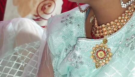 Desi cute girl fucking with friend Hindi sex video
