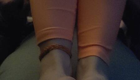 No escape | Foot smelling