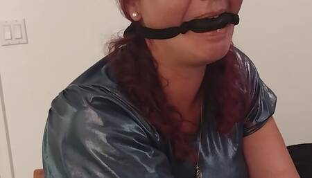 Please Don't Tell Countess!