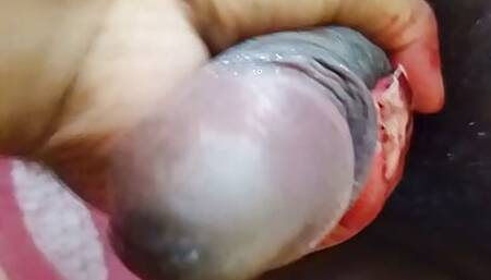 My girlfriend and I had sex for the first time in a hotel, we had fun with condom seedlings, smoking and giving in the morning