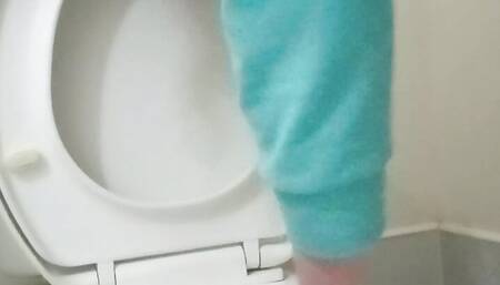 It's about time to have my vagina hair-free, let me show you how I shave i