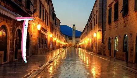 Late at night on the rooftop of a buildingl, do you want to share your sensual secret