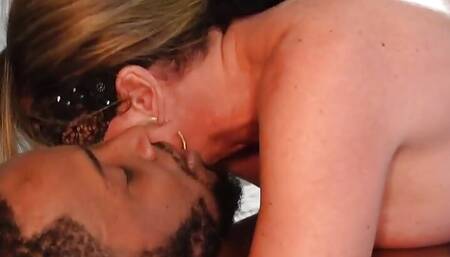 Masked Mylfy and Fitwife Jewels Welcome Savvy G to Dallas