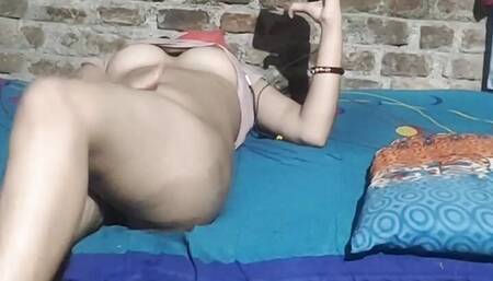 Desi Village girl masterbating caught and fuck