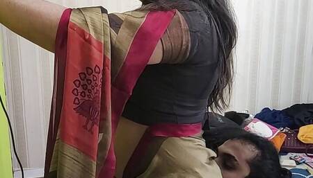 Vaishnavy ass lick in saree by Sharun Raj, Mallu couple hot saree ass romance, Hot girl ass kiss and rub by mallu boy, Romance