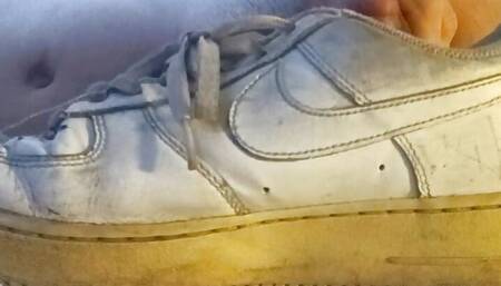 18 years old and I play with my Air Force 1 Nike