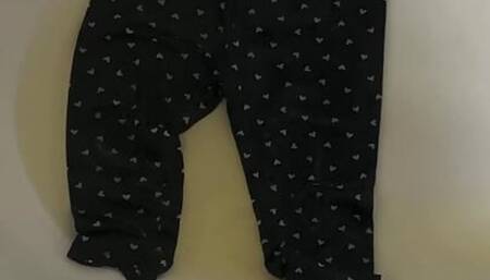 Leggings.. Swimsuit pissing