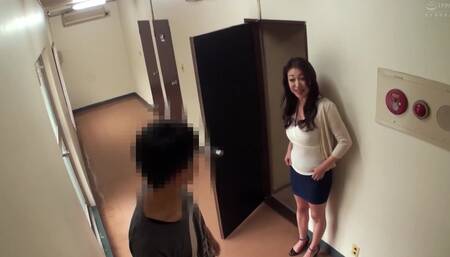 The neighbor wife wears short skirts looks horny, seems like she's not having sex with her husband...