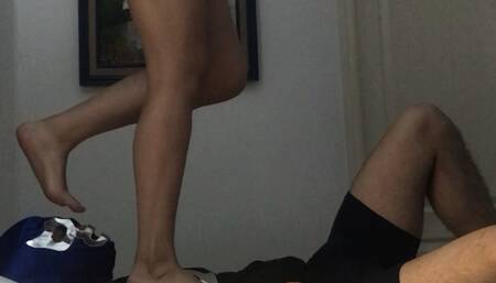 TRAMPLING - MY SLAVE RELAXES A LOT WITH HIS DAILY TRAMPLING SESSION - PRINCESS VIOLET