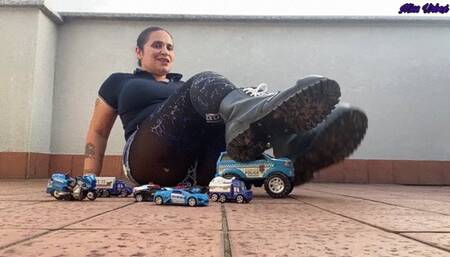 POLICE CAR TOY DESTROYER