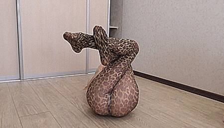 Leopard print tights long legs! MP4