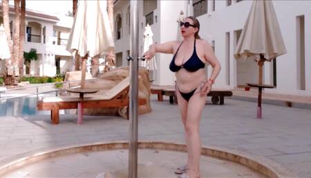 Granny Cougar Seduces In Bikini And Sexy Lingerie Compilation