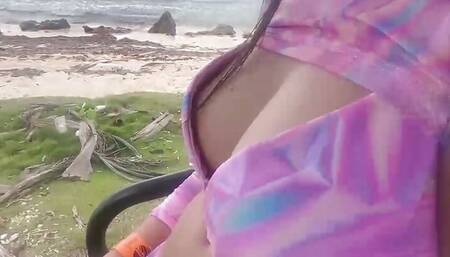 18 YEARS OLD, YOUNG INDIAN GIRL WE GO FOR A WALK ON THE BEACH AND GO WITH HER BIG ASS TO THE HOTEL