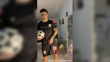 Watch me masturbate and strip????