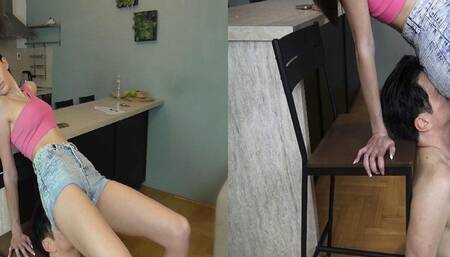 Face Sitting 402 wmv