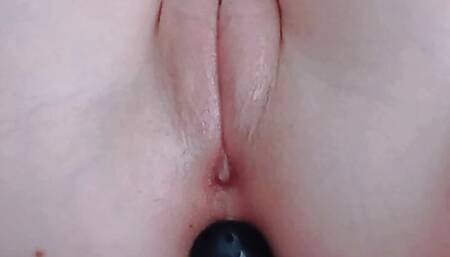 my stepfather say me me to use an anal plug inside his fat ass for the first time
