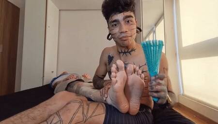 How to Tickle your Football Player friend Good (Using different tools to tickle his oiled feet)